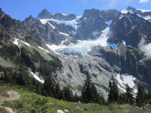 Mt Shuksan from ridge above Lake Ann